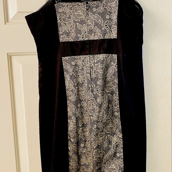 Torrid Black & Cream Lace Bustier Dress - Picture 2 of 7